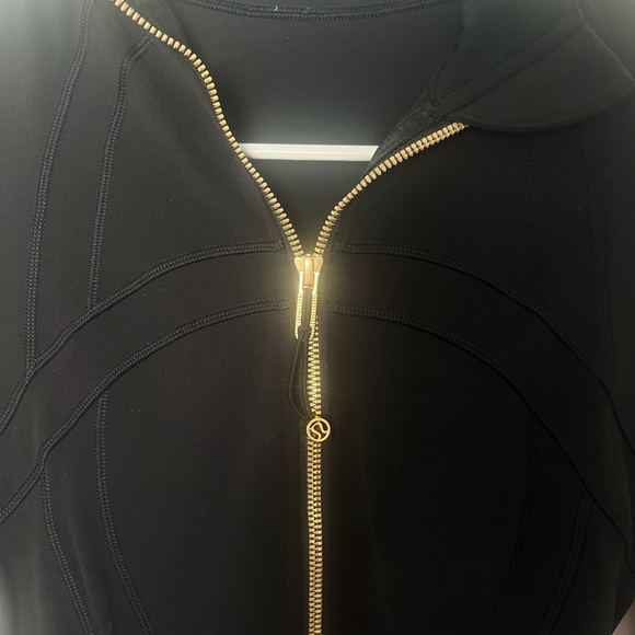 Lululemon Define Jacket - Picture 5 of 10